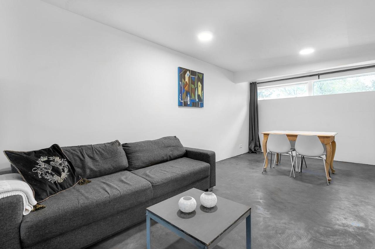 Lovely Studio Apartment With Hot Tub Reykjavík Zewnętrze zdjęcie