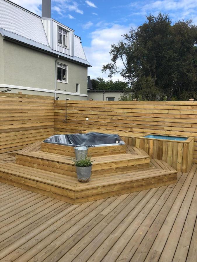 Lovely Studio Apartment With Hot Tub Reykjavík Zewnętrze zdjęcie