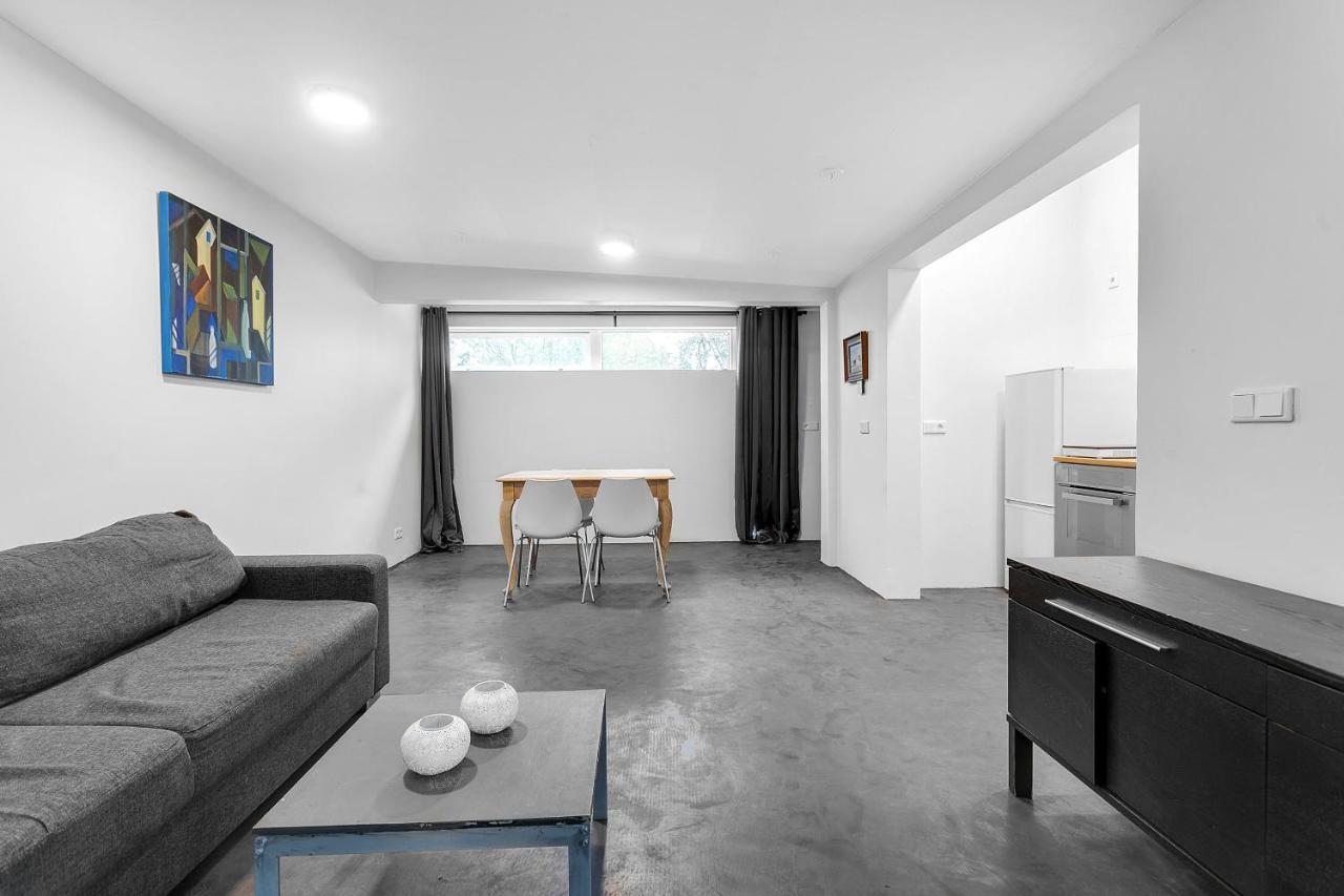 Lovely Studio Apartment With Hot Tub Reykjavík Zewnętrze zdjęcie